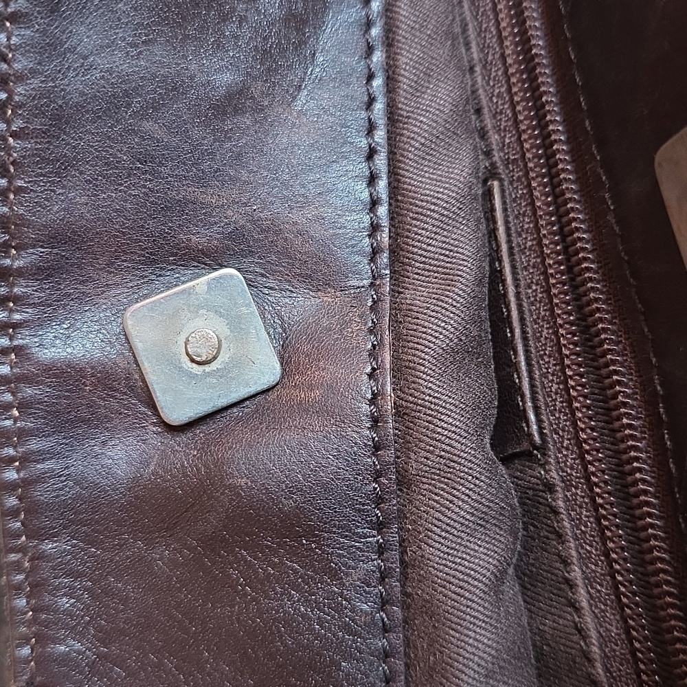 Gucci Messenger Bag - Picture 10 of 10